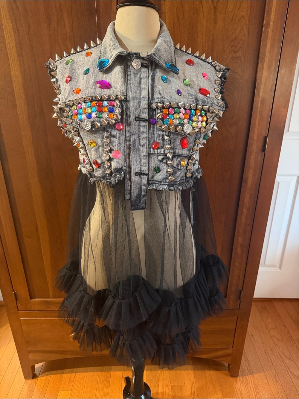 Kelly Obi Embellished Vest